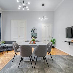 Appartement met Twee Kamers